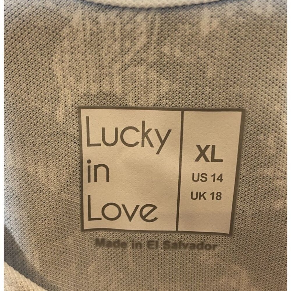 NWT Lucky in Love Tank Top Activewear Fitted Navy Blue White Floral XL New - Picture 3 of 4